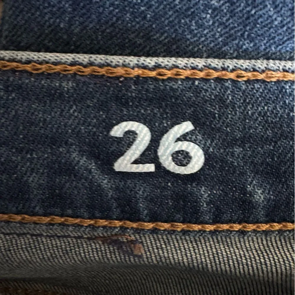 NEW J. Crew High-rise slim demi-boot jean in Surf wash Size 26